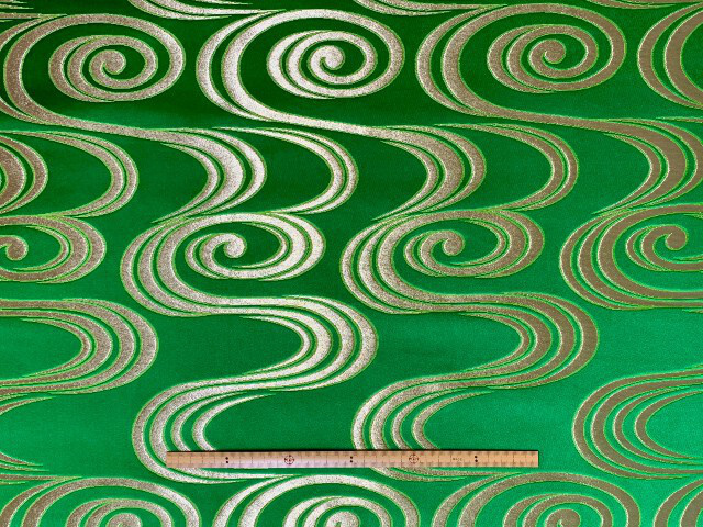 金襴　きんらん　織物　神楽　衣装　