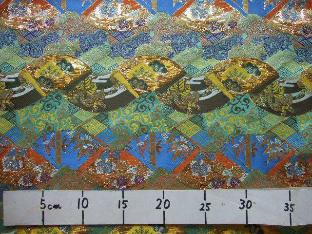 金襴　きんらん　織物　神楽　衣装　