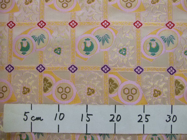 金襴　きんらん　織物　神楽　衣装　