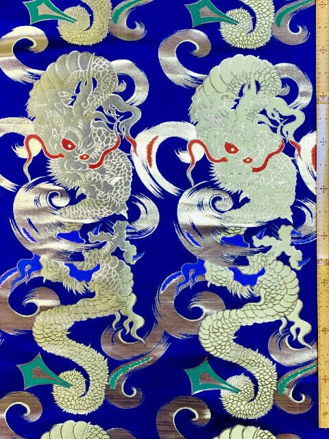 金襴　きんらん　織物　神楽　衣装　龍　竜　鳳凰