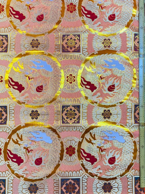 金襴　きんらん　織物　神楽　衣装　龍　竜　鳳凰